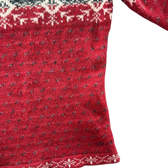 Woolrich Women’s Lamb's Wool Nylon Sweater Pewter Clasp Sweater 9656 Ruby Size M - Picture 3 of 6